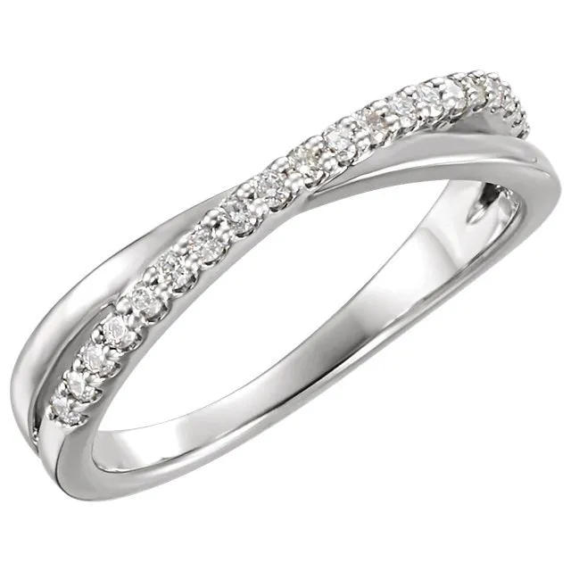 14KT Gold 1/5 CTW Diamond Criss-Cross Ring