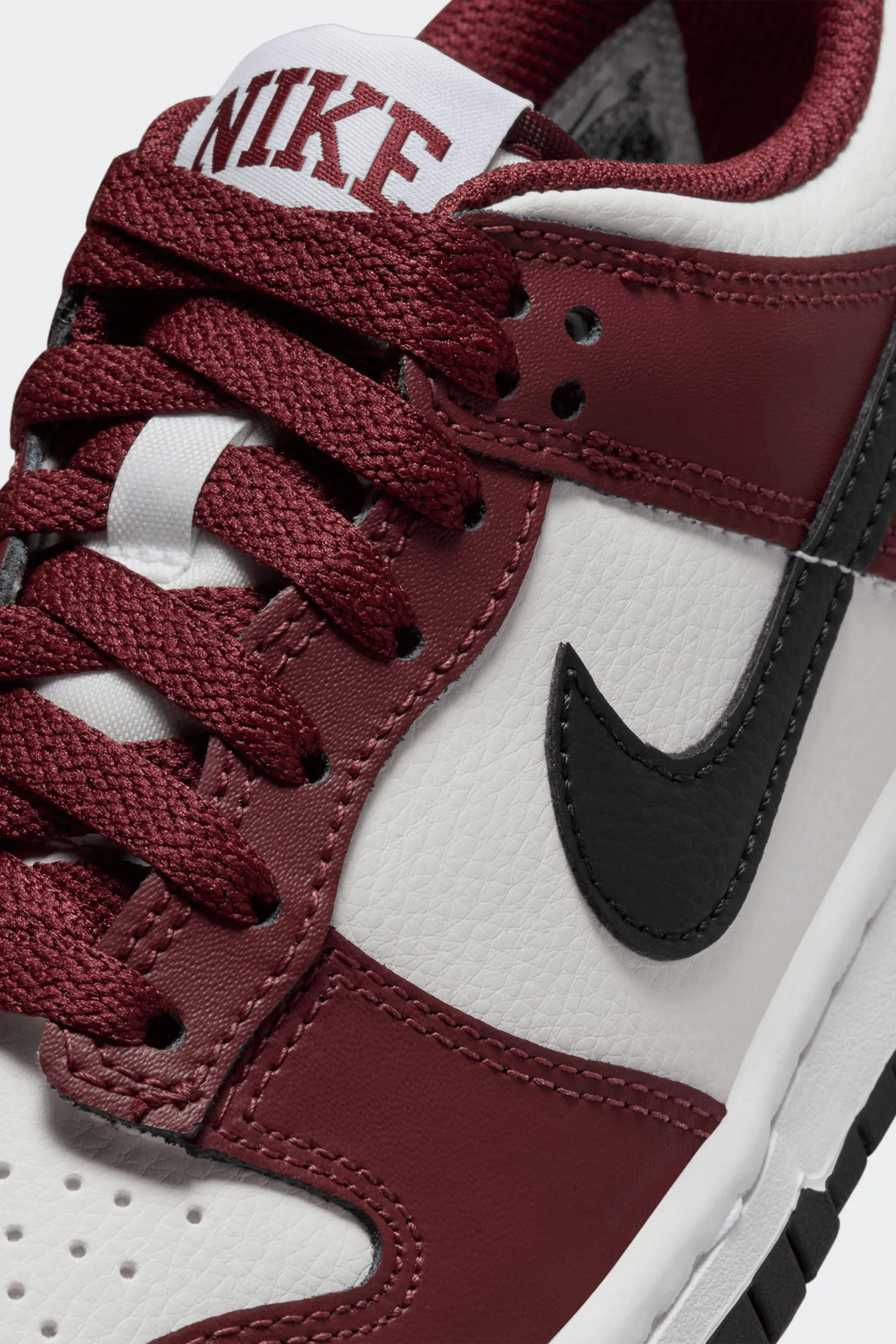 DUNK LOW GS