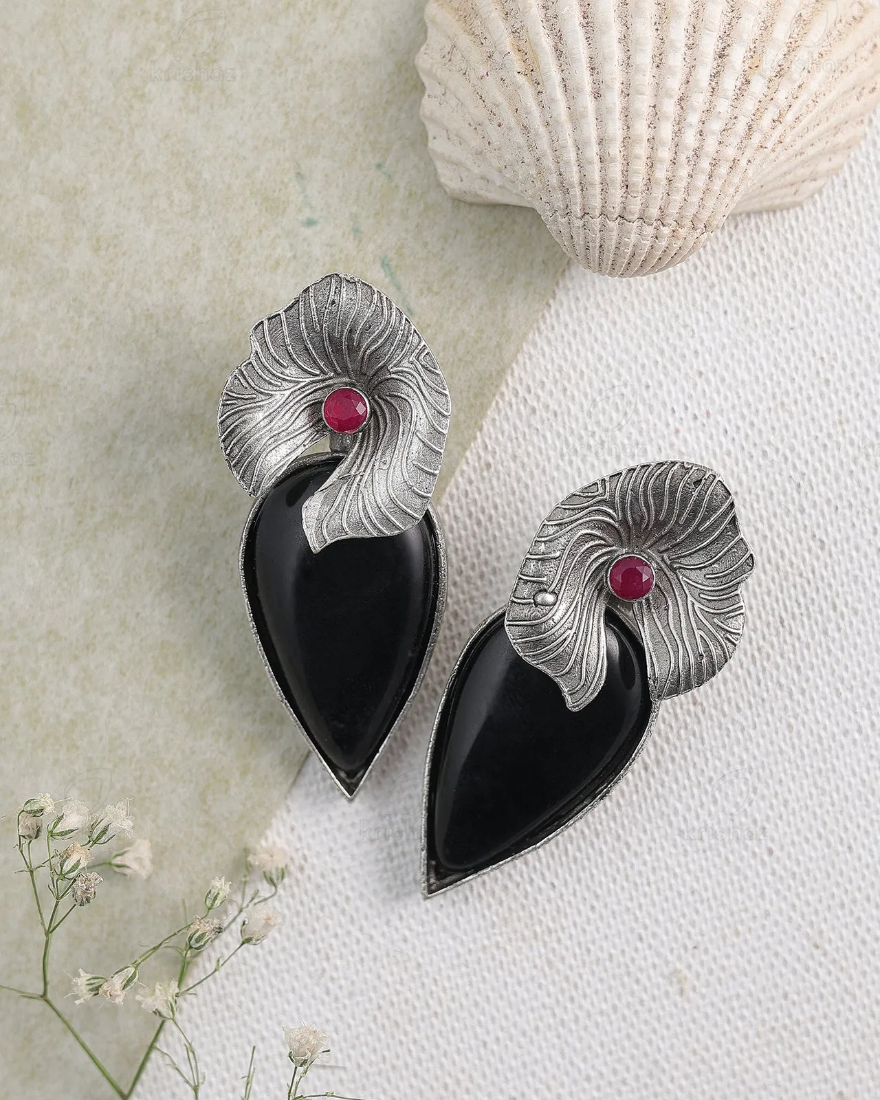 Freya Stud Earrings - wxo