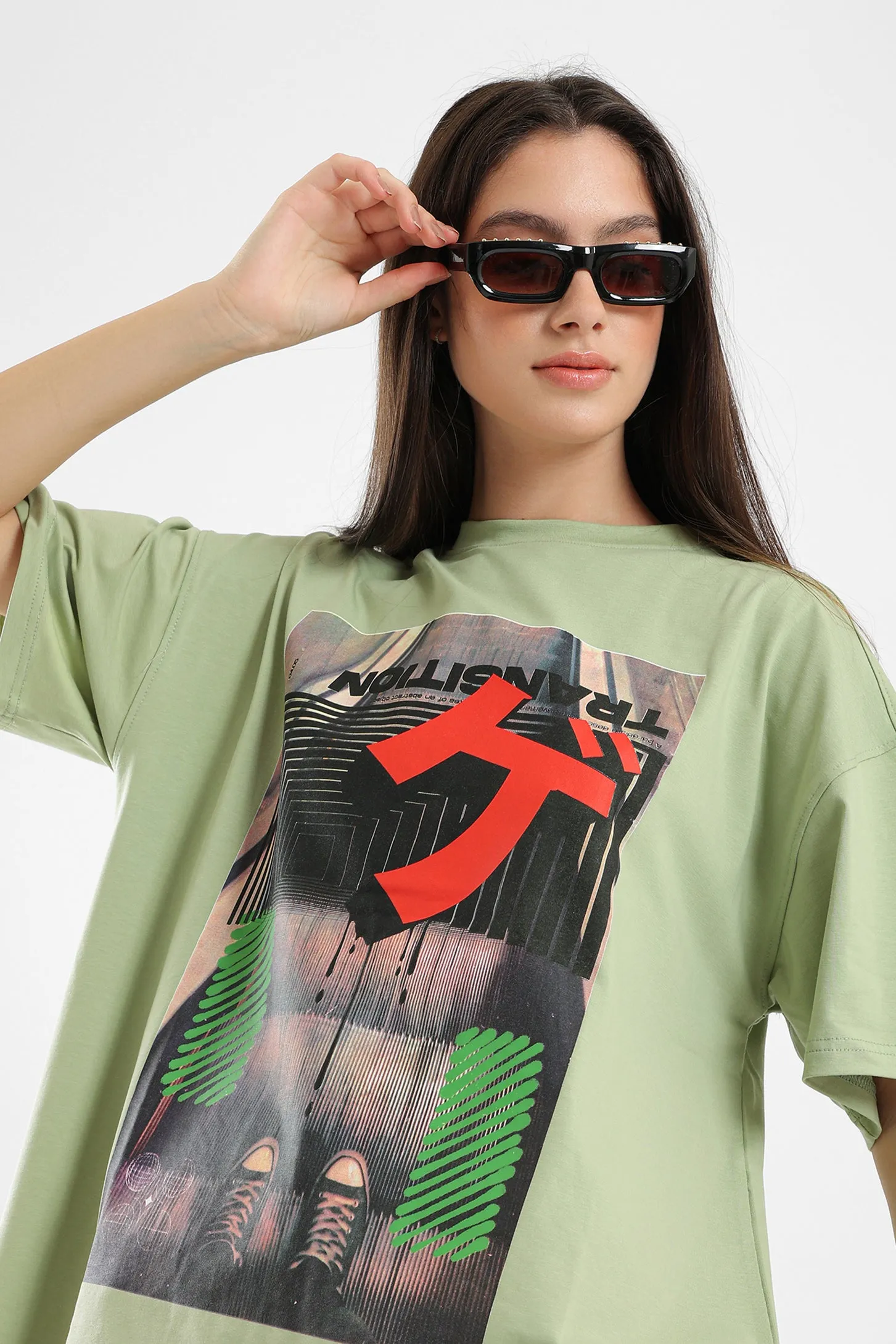 GREEN TRANSITION OVERSIZED UNISEX TEE