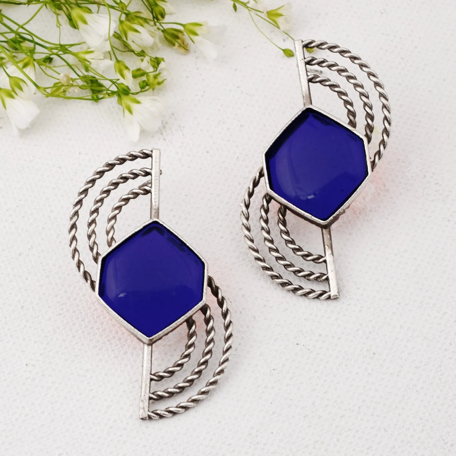 Siya Twisted Studs