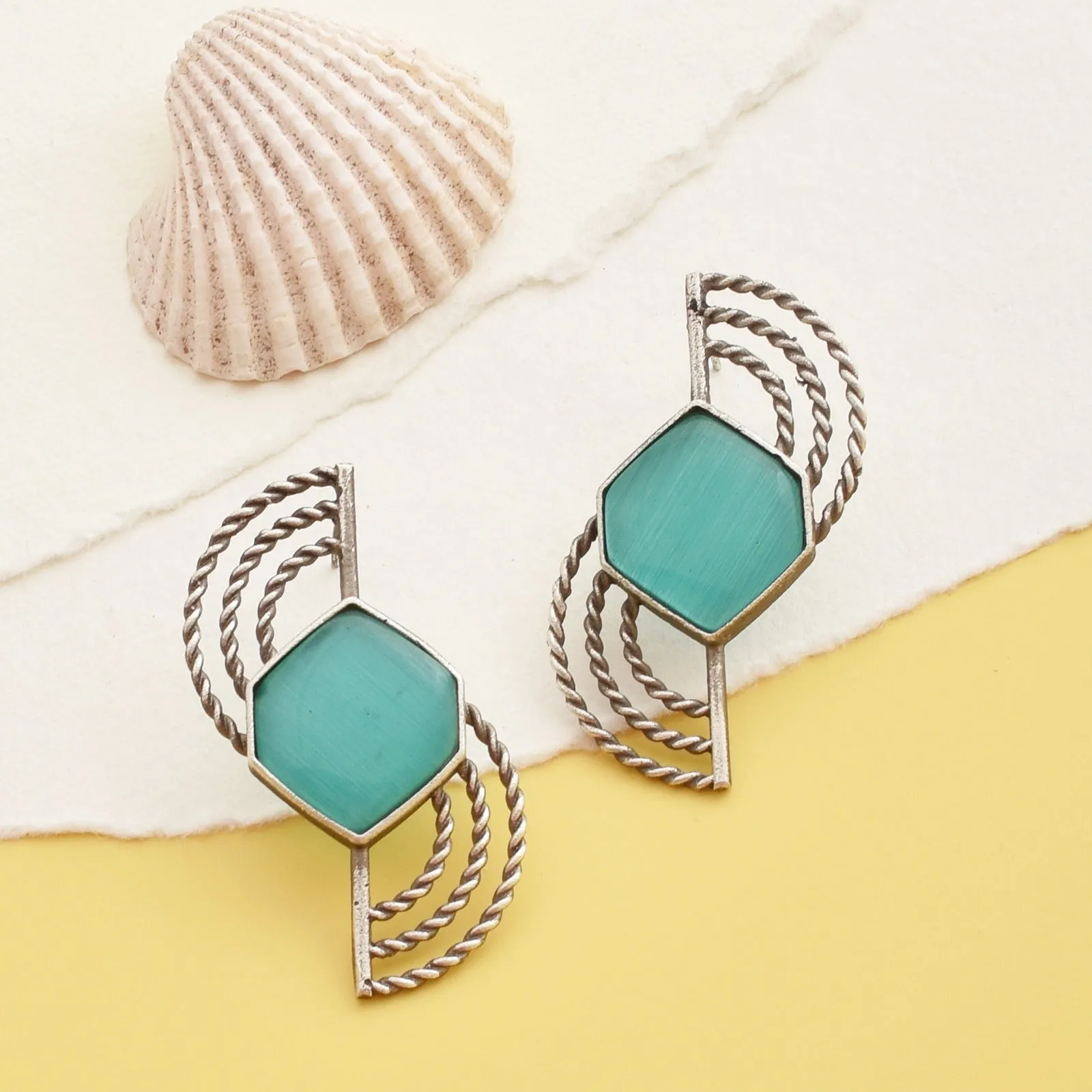 Siya Twisted Studs